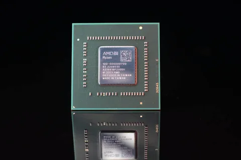 AMD giriş seviyesi dizüstü bilgisayarlar için Ryzen 7020 işlemciyi duyurdu