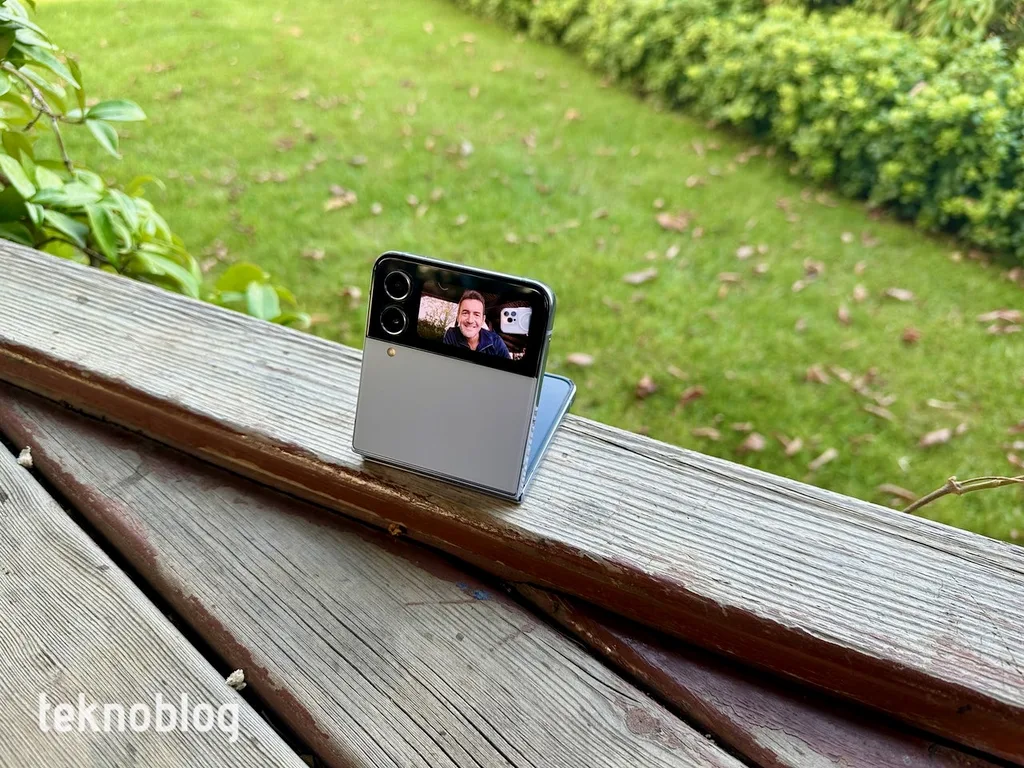 Samsung Galaxy Z Flip 5 Oppo Find N2 Flip’ten daha büyük bir dış ekranla gelecek