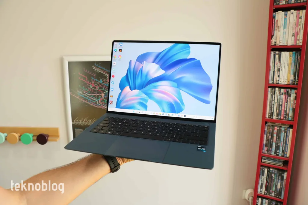 2022 model Huawei MateBook X Pro Türkiye’de satışta