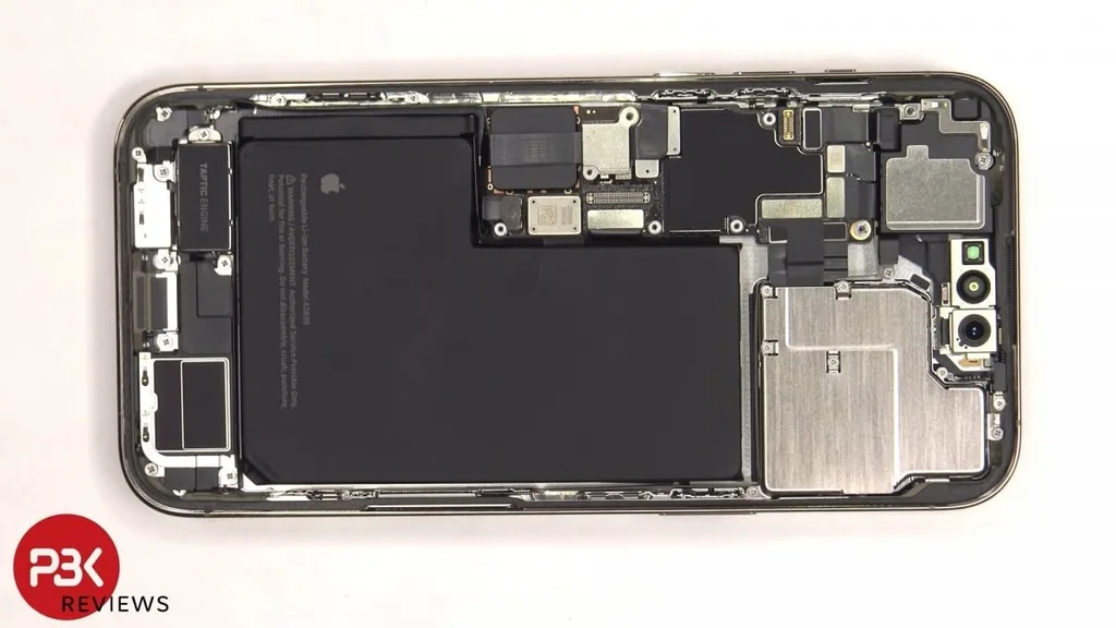 iPhone 14 Pro Max parçalarına ayrıldı