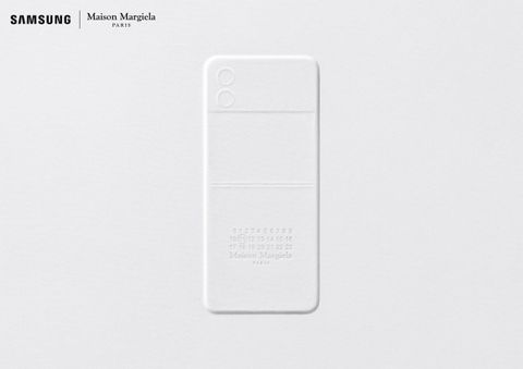 galaxy z flip 4 maison margiela