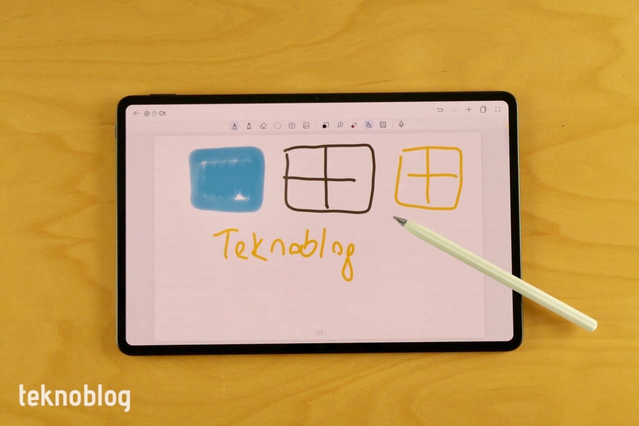 Resmi kayıtlar Realme 10 serisinin tasarım ve özelliklerine ışık tutuyor