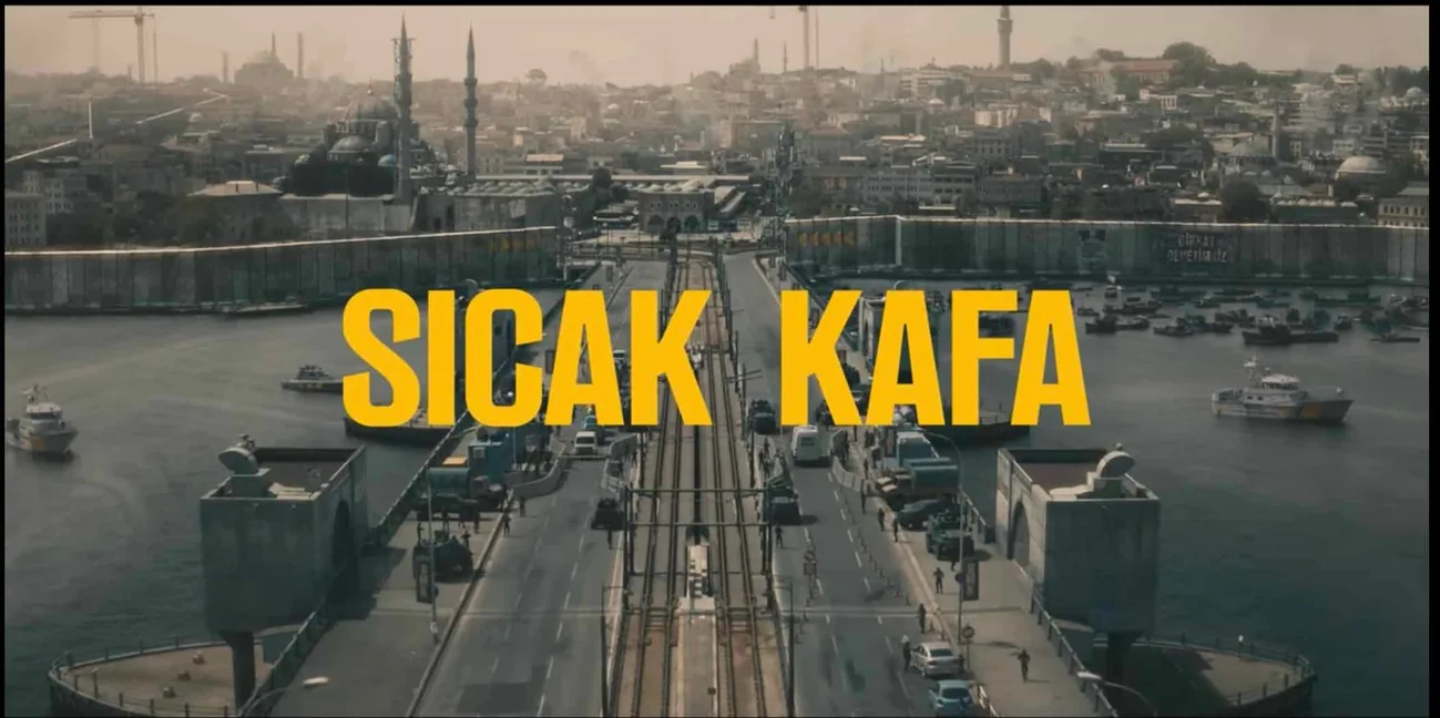 Netflix Sıcak Kafa dizisinin ilk görüntülerini paylaştı, yayın tarihini açıkladı