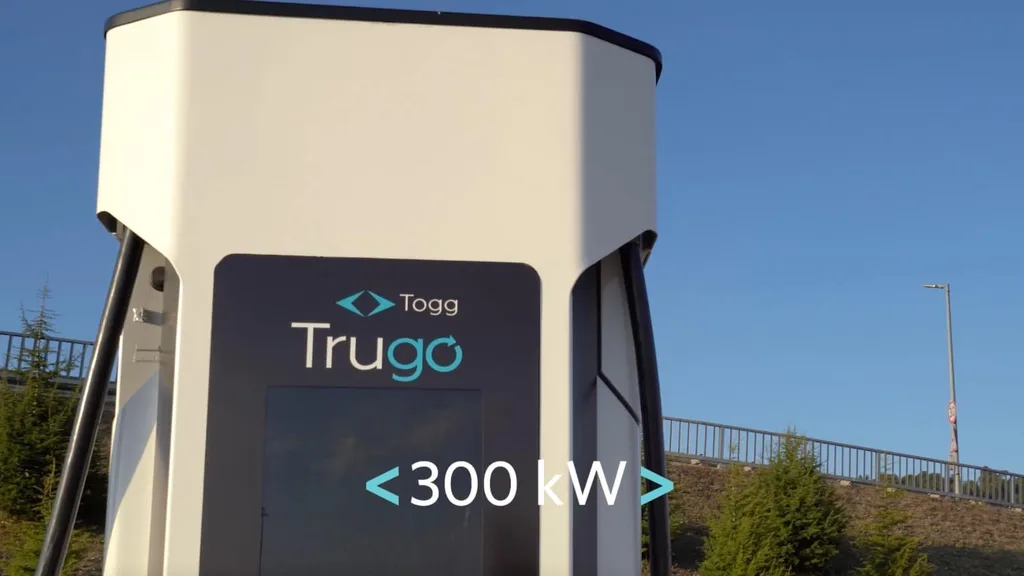 Togg ilk elektrikli otomobil şarj cihazı kurulumunu gerçekleştirdi