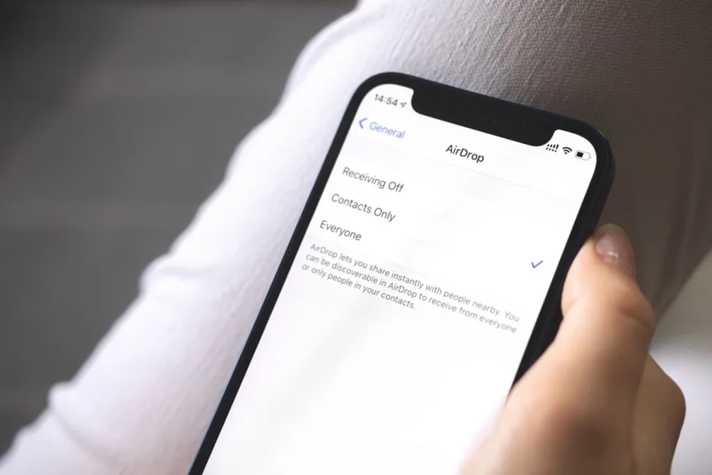 Apple’dan Çin’de AirDrop kullanımına süre sınırlaması