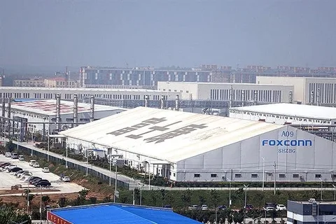 Foxconn “iPhone şehri” fabrikasındaki protestoları durdurmak için çalışanlarına para teklif etti
