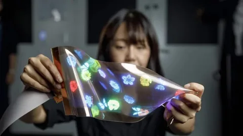 LG gerilebilir ekranıyla elektronik cihazlarda yeni biçimlere kapı açacak