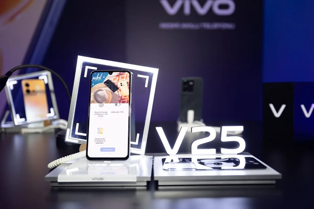 Vivo V25 5G Türkiye’de kullanıcılarla buluşuyor