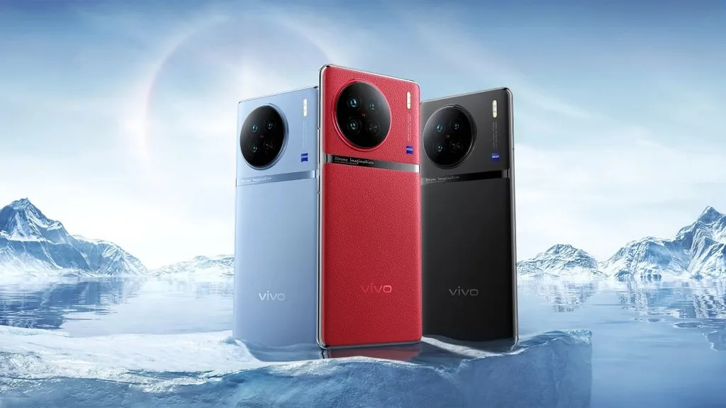 Vivo X90’da ekran için iki farklı panel seçeneği sunacak