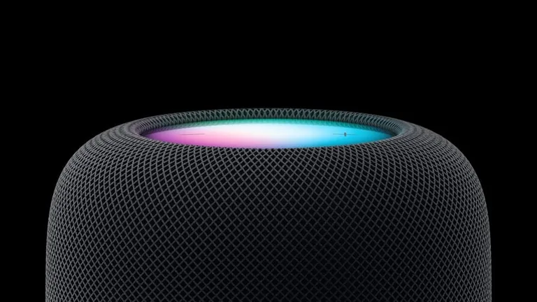 Apple Siri AI için tam boyutlu yeni HomePod geliştiriyor