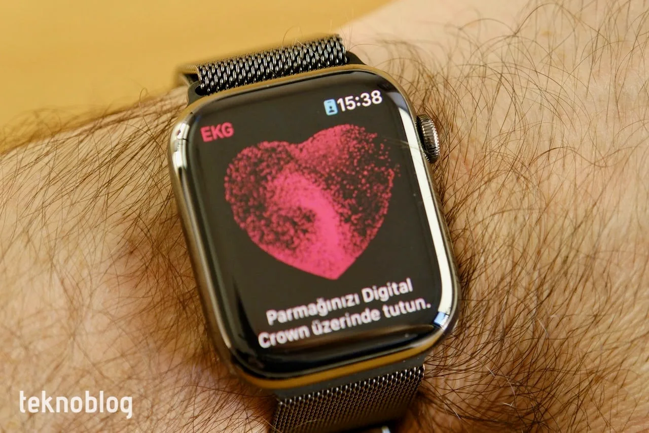 Apple Watch yeni özellikleriyle kalp ve kadın sağlığı ile uyku takibinde daha aktif bir rol üstleniyor