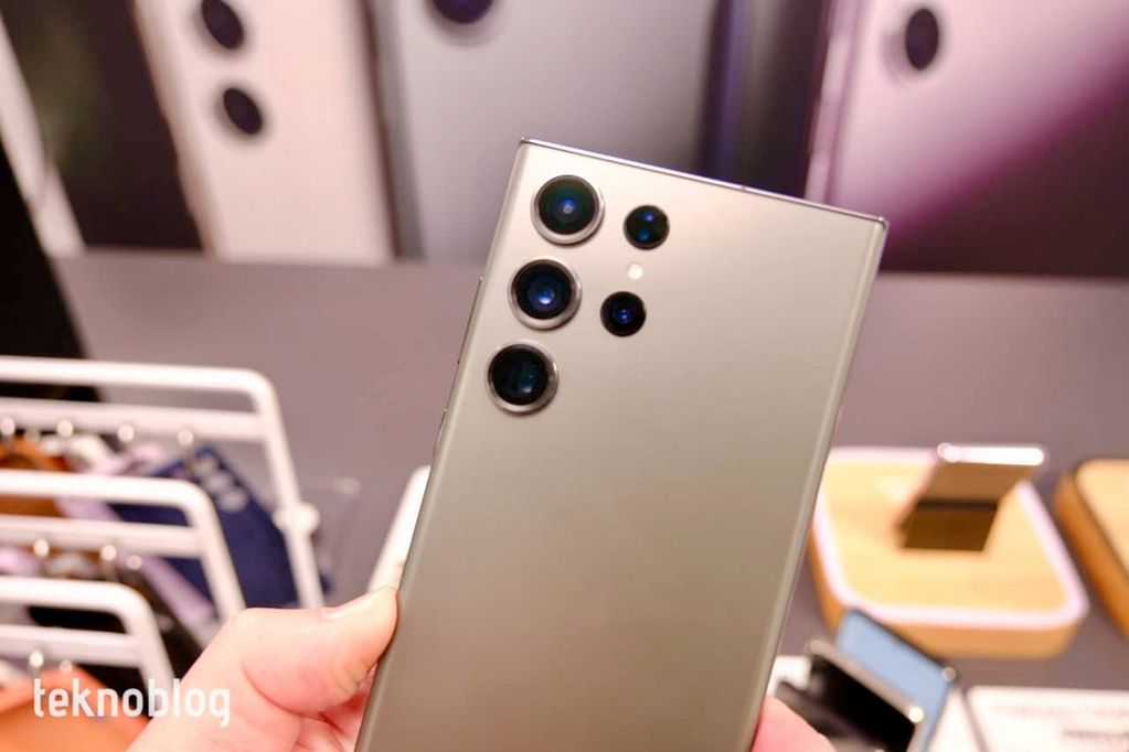 ridley scott s23 ultra