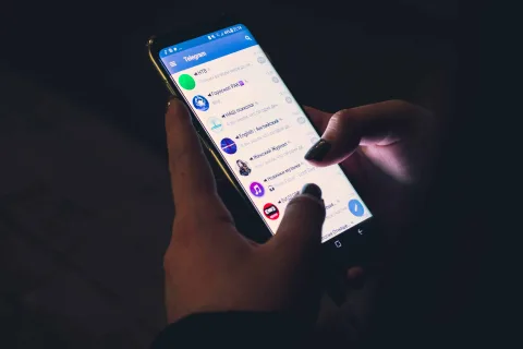 Telegram’ın en son güncellemesiyle gerçek zamanlı mesaj çevirisi geliyor