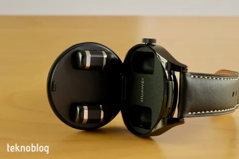 Huawei’den akıllı Saat ve kulaklık birleşimi: Huawei Watch Buds tekrar stoklarda