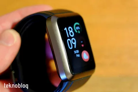 Huawei’nin kan basıncı takibi yapabilen yeni akıllı saati Watch D2 yakında tanıtılacak