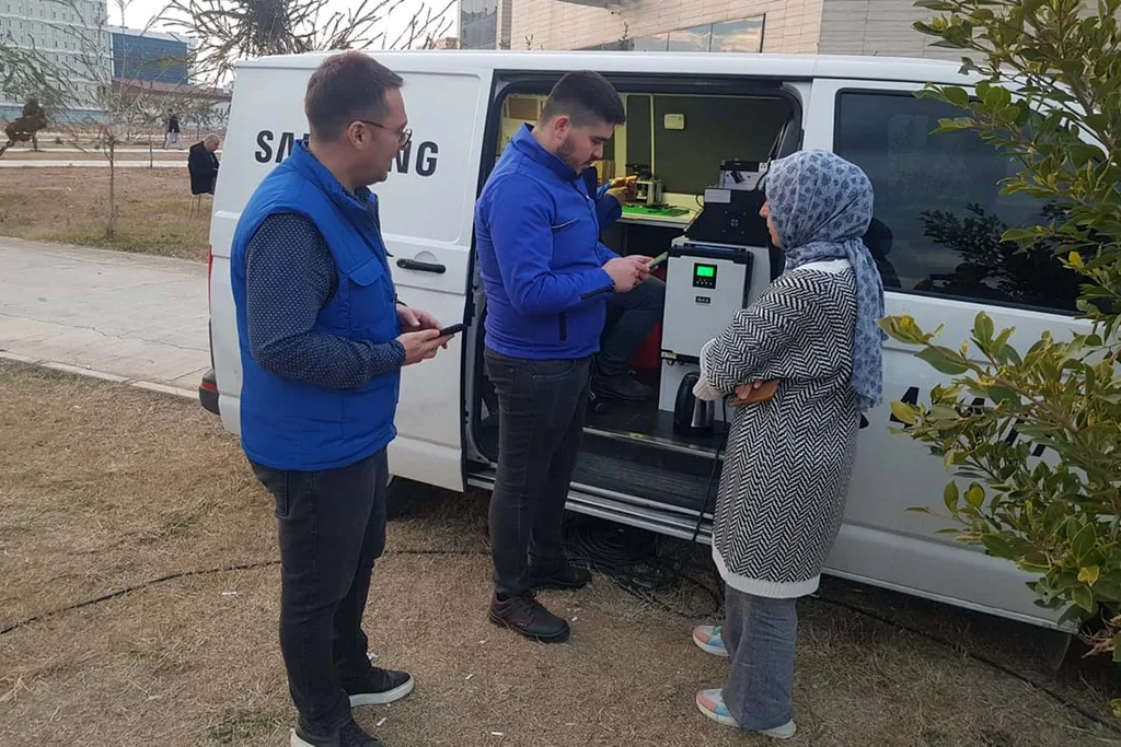 Samsung Türkiye deprem bölgesinde şimdiye kadar yaptığı çalışmalar hakkında bilgi verdi