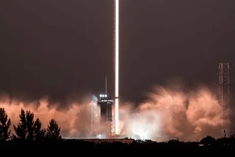 SpaceX’in Falcon 9 roketi 101. dikey inişini gerçekleştirdi