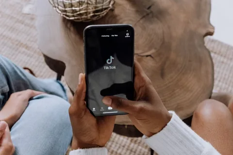 TikTok’a bir darbe de BBC’den geldi
