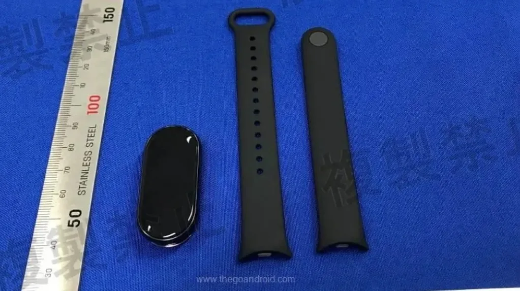 Xiaomi Smart Band 8 çift parçalı kayışla gelecek