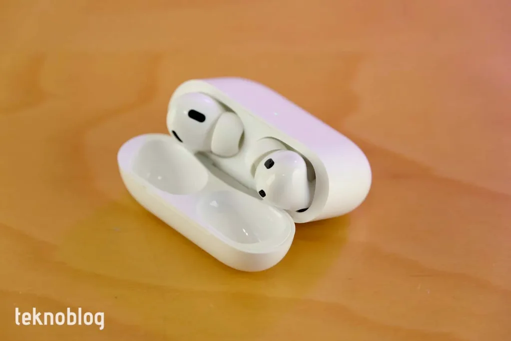 AirPods Pro 2. nesil için yeni bir yazılım güncellemesi