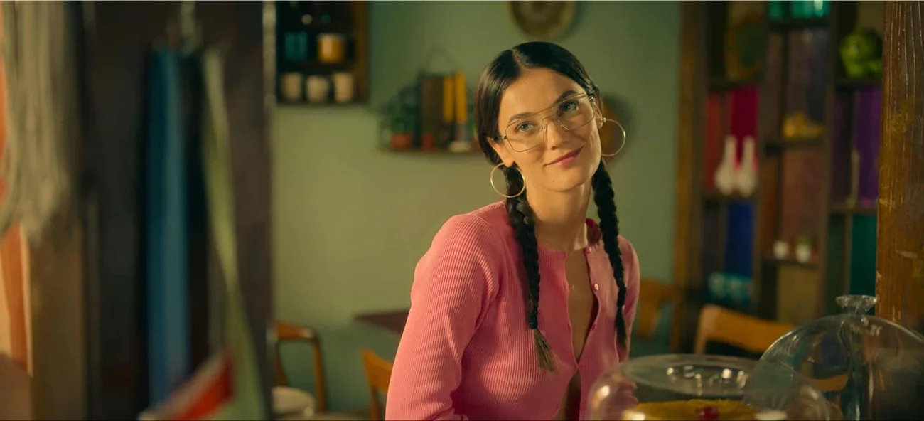Disney+’ın yeni Türk dizisi Aktris için bir tanıtım videosu daha geldi
