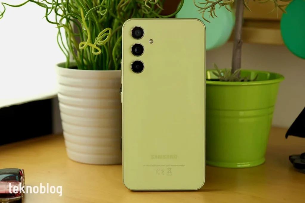 256 GB kapasiteli Samsung Galaxy A54’te 3.500 TL’lik avantaj var