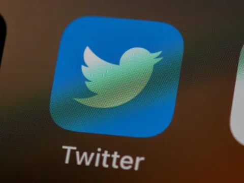 Twitter, doğrulanmamış hesapların günlük DM gönderimini sınırlayacak