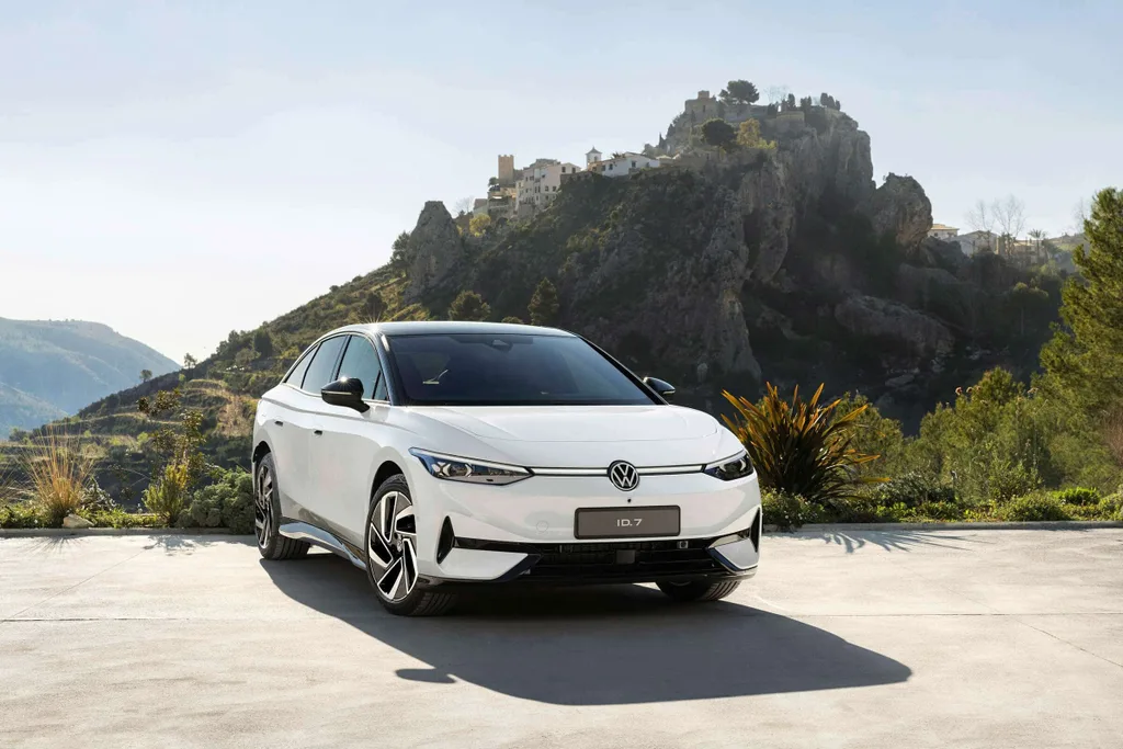 Volkswagen ID.7 ile Passat’ın bayrağını elektrikli otomobil çağına taşıyor