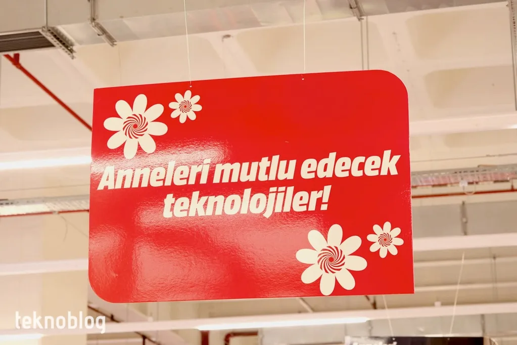 Anneler Günü Hediye Önerileri 2023: MediaMarkt’ta teknolojiyle dolu kutlamalar