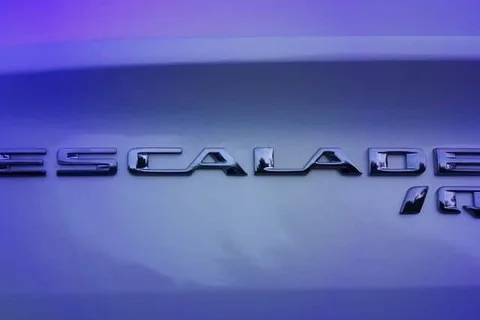 GM lüks elektrikli otomobil seçeneklerine Cadillac Escalade IQ’yu ekliyor