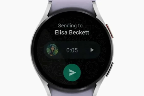 Wear OS 4 duyuruldu: Daha uzun pil ömrü ve bulut yedekleme özelliğiyle birlikte geliyor