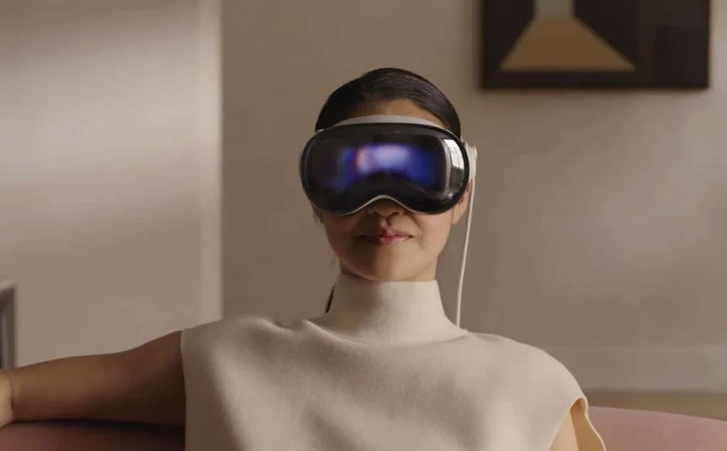 Apple Vision Pro’nun gözlük takanlar için özelleştirilmiş çözümleri olacak