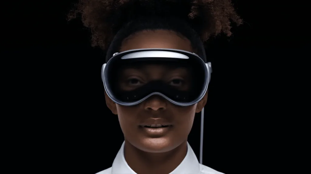 Apple Vision Pro, Spotify ve YouTube uygulamaları olmadan çıkacak