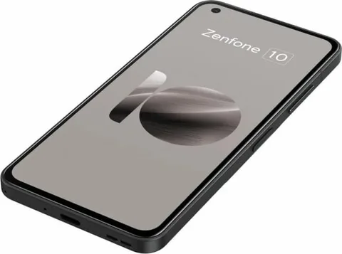 Yeni Asus Zenfone 10 sızıntısı 3.5 mm kulaklık jakının varlığını gösteriyor