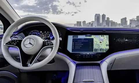 Mercedes, ChatGPT’yi yollara çıkarıyor: Sanal yardımcı artık daha da akıllı