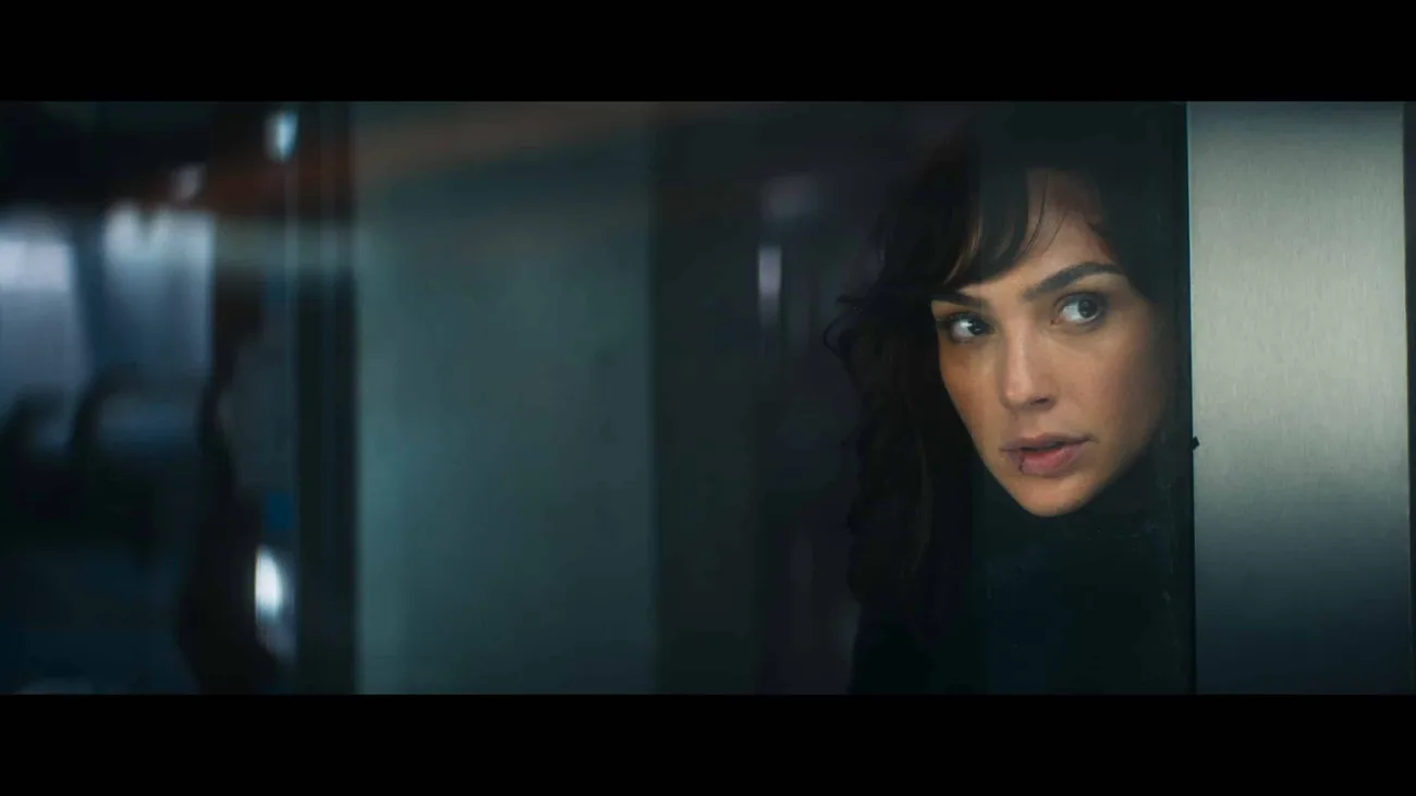 Netflix başrolünü Gal Gadot’nun üstlendiği yeni filmi Heart of Stone’un resmi fragmanını paylaştı