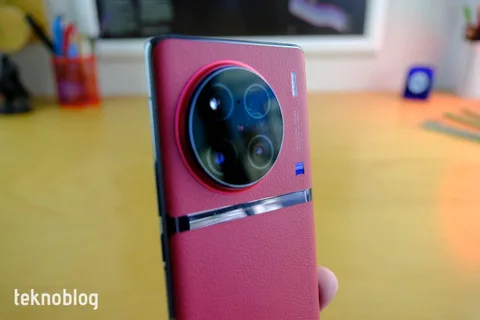 Vivo X100 Pro uydu üzerinden mesajlaşma desteğiyle gelecek