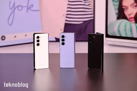 Samsung katlanabilir telefonların toz direnci için yoğun biçimde çalışıyor