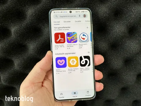 Huawei kullanıcılarına müjde: Artık telefonlarınıza Google Play Store’u kurabilirsiniz