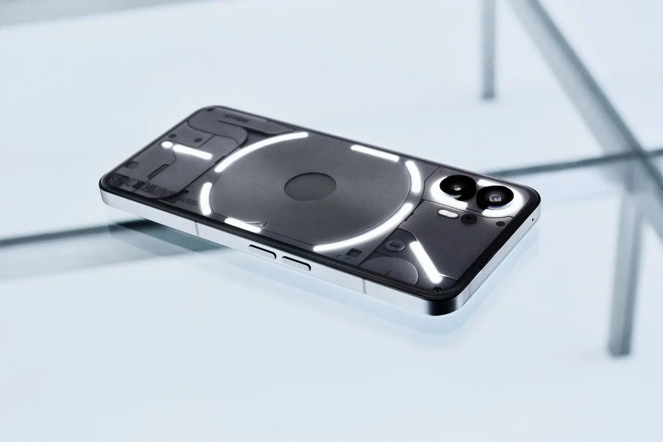 Nothing’in akıllı telefon yolculuğu Nothing Phone 2a ile devam edebilir