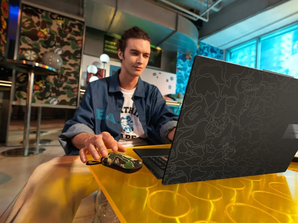 Asus ve BAPE iş birliği teknoloji ve moda arasında farklı bir buluşma yaratıyor