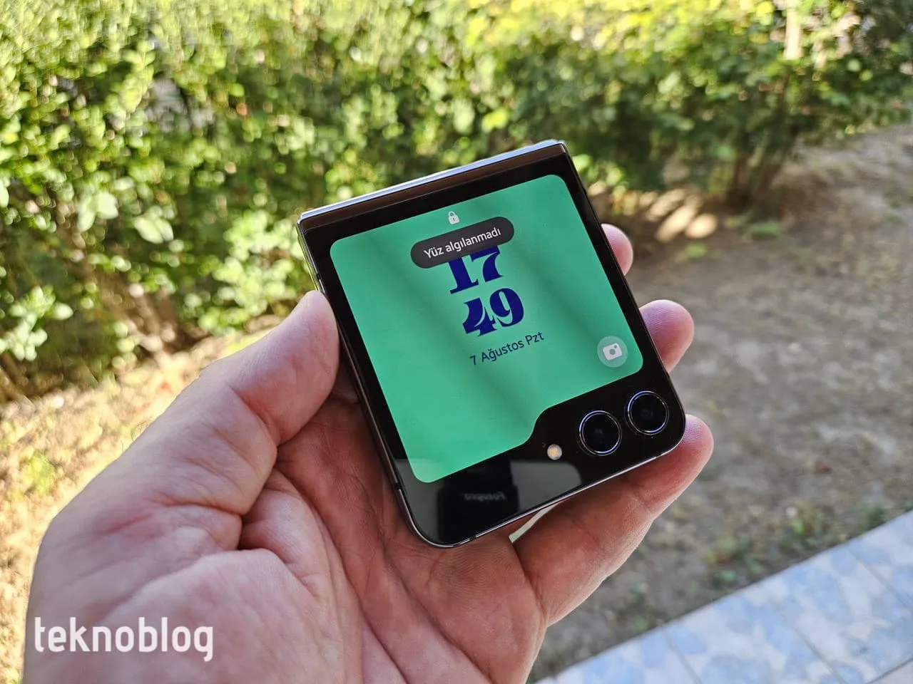 Samsung Galaxy Z Flip 5’in kapak ekranının sorunlarını düzeltiyor
