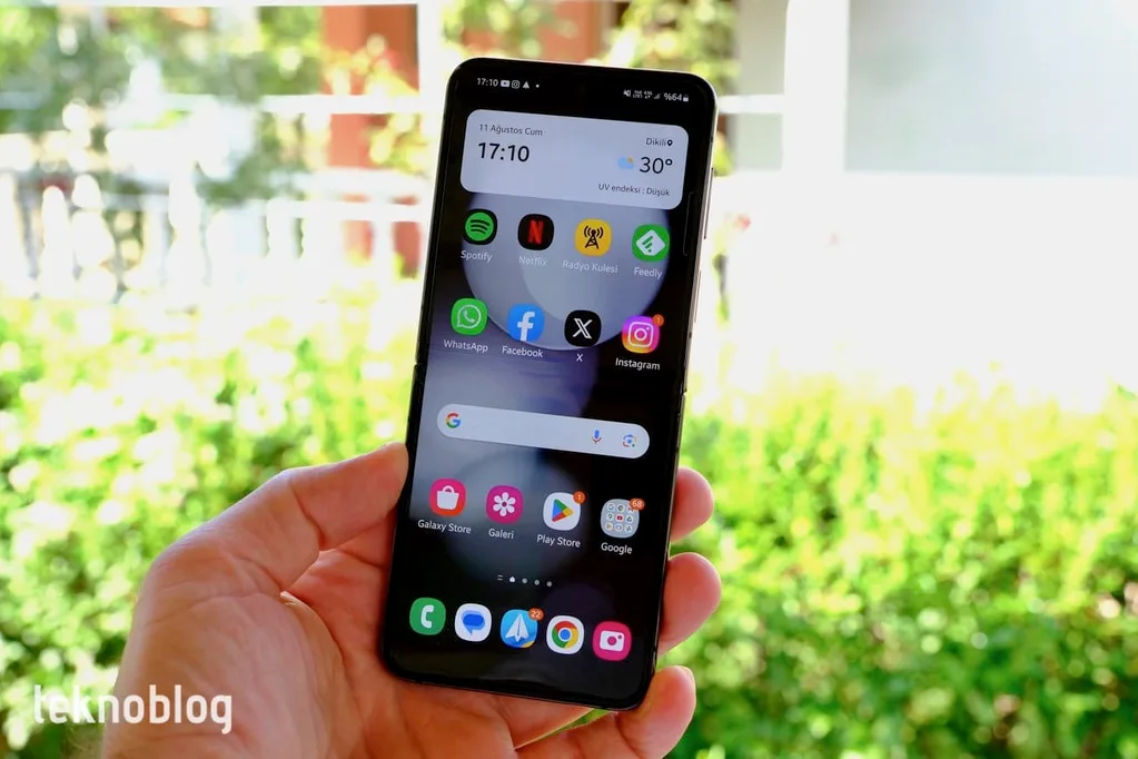 Samsung akıllı telefonları için beş yıldan uzun süre boyunca güvenlik güncellemesi sunabilir