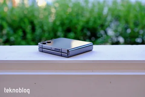 Galaxy Z Flip 6’nın tüm resmi özellikleri sızdı