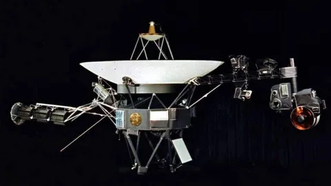 NASA Voyager 2 ile yeniden iletişim kurmaya çalışıyor