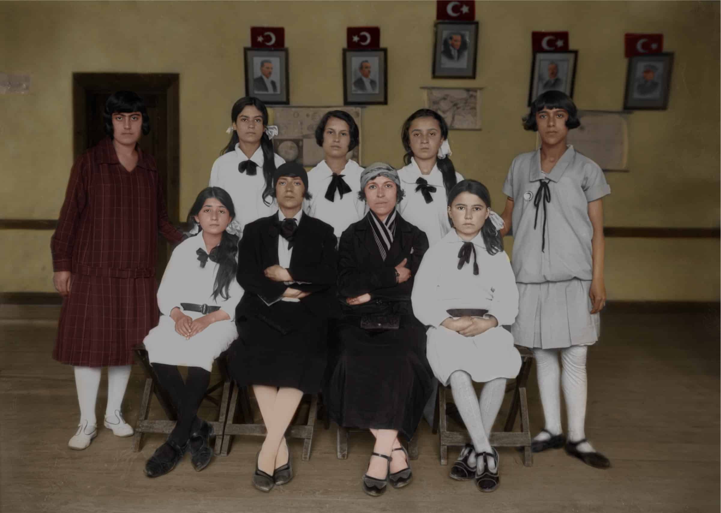 Bilkom, “Yüz Yıllık Miras” projesiyle Cumhuriyet’in ilk yıllarından tarihi fotoğrafları geleceğe taşıyor