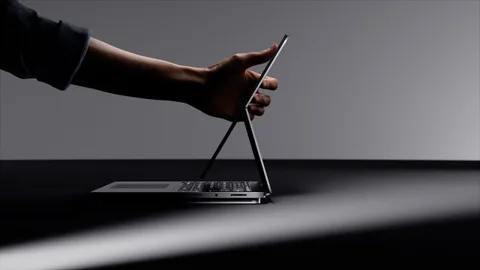 Microsoft’tan yeni çevrilebilir dizüstü bilgisayar: Surface Laptop Studio 2