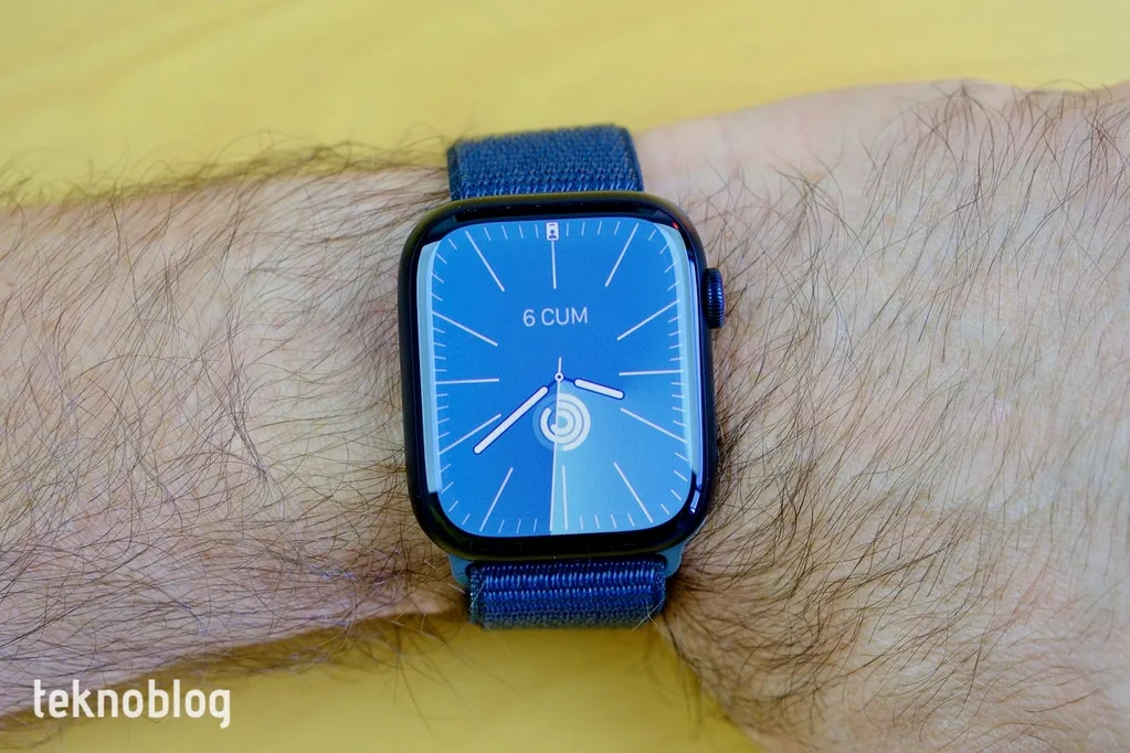 Apple Watch’a ‘Çift Dokunuş’ özelliğini getiren watchOS 10.1 güncellemesi dağıtıma çıktı