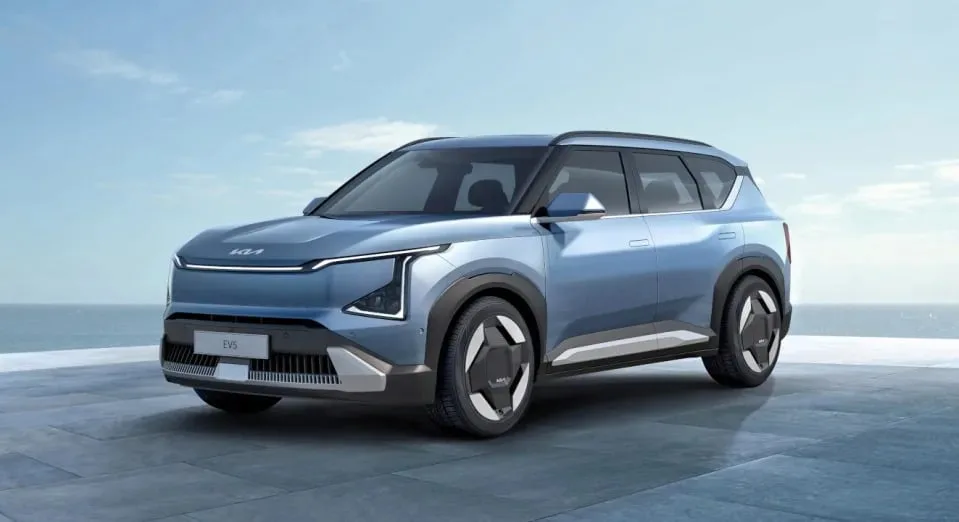 Kia elektrikli otomobil filosunu genişletmeye EV5 ile devam ediyor