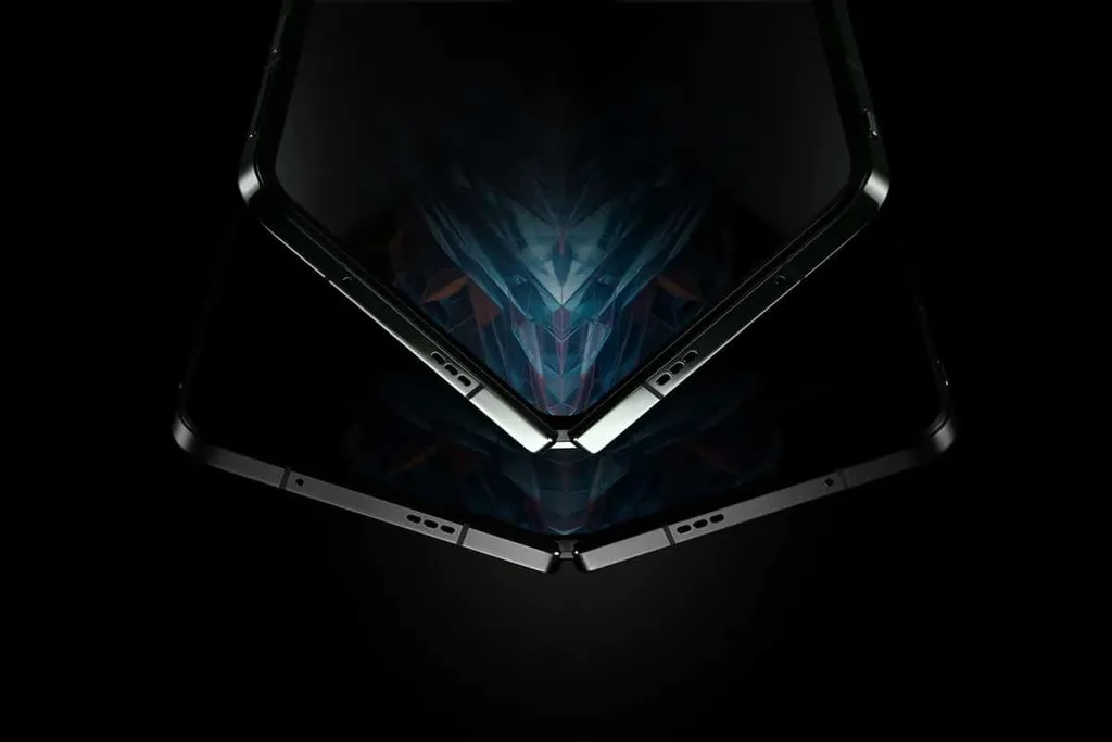 OnePlus ve Oppo, farklı isimler altında aynı katlanabilir telefonu piyasaya sürüyor